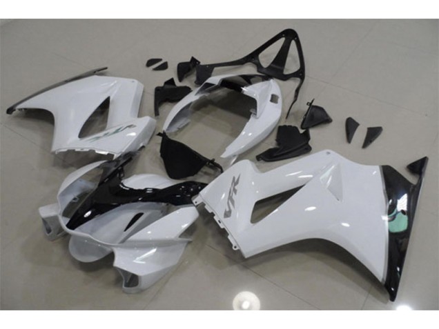 02-13 White Honda VFR800 Motorcycle Fairing 02-13 White Honda VFR800 Motorcycle Fairing