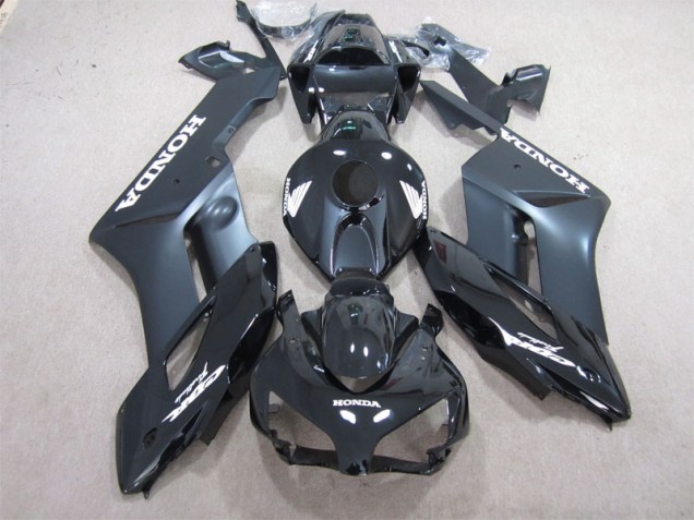 04-05 Black Honda CBR1000RR Motorcycle Fairing & Bodywork 04-05 Black Honda CBR1000RR Motorcycle Fairing & Bodywork